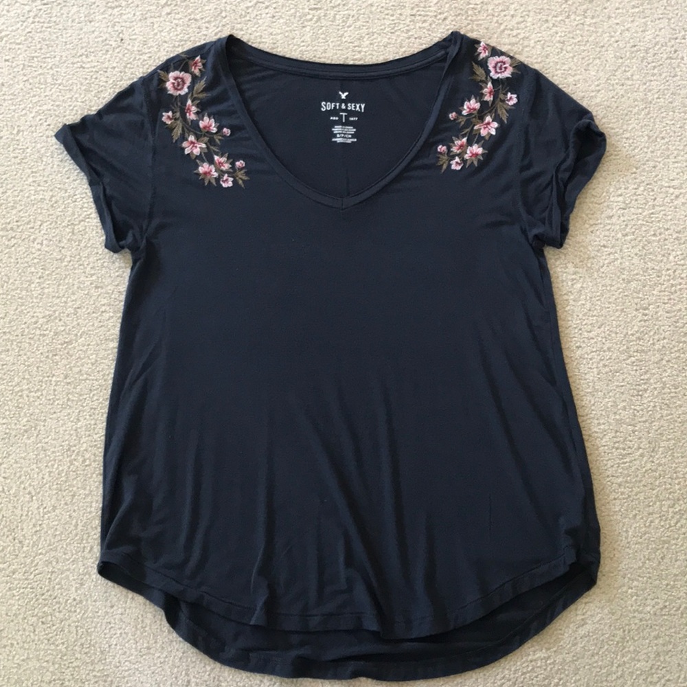 Floral Embroidered Tee